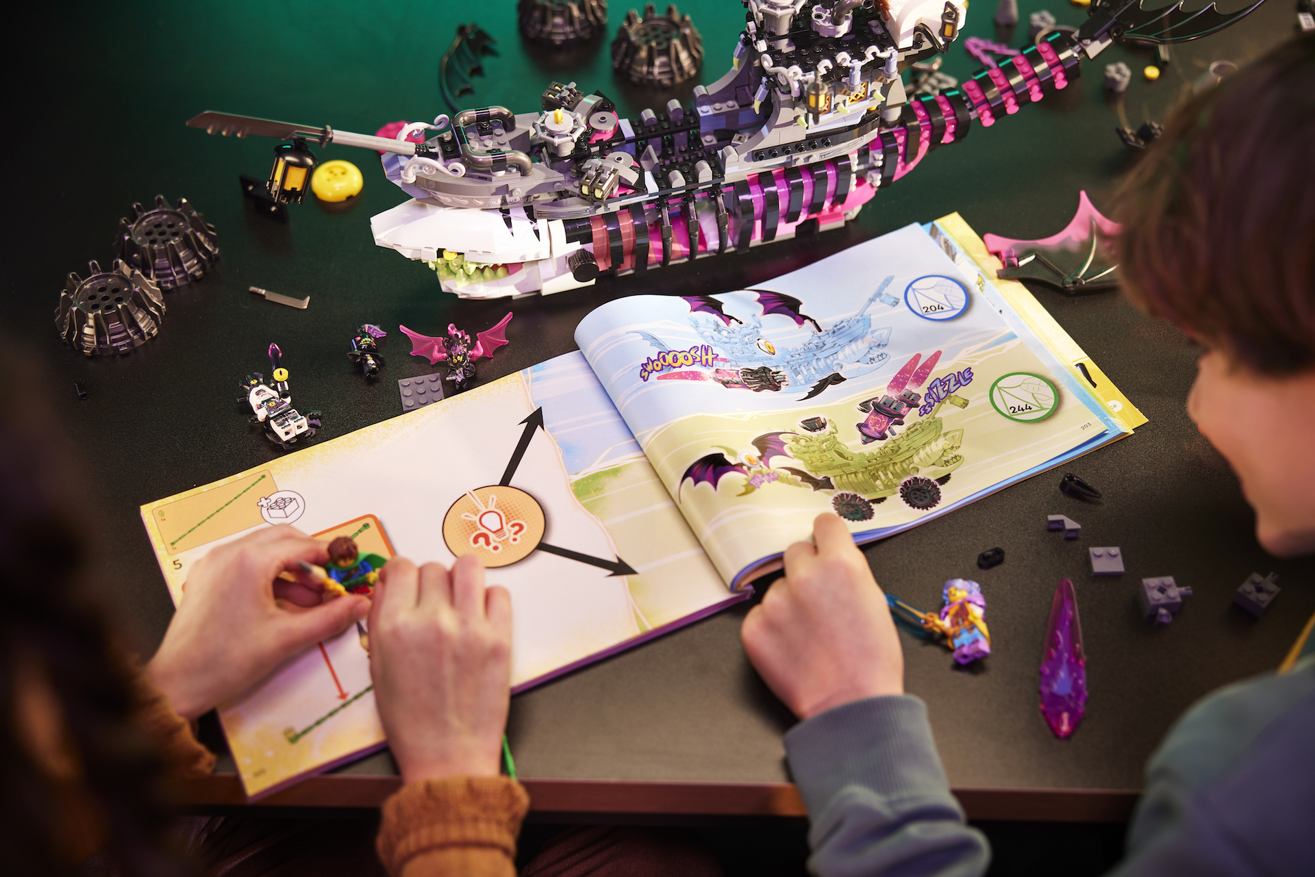 LEGO DREAMZzz 71469 Nightmare Shark Ship 6