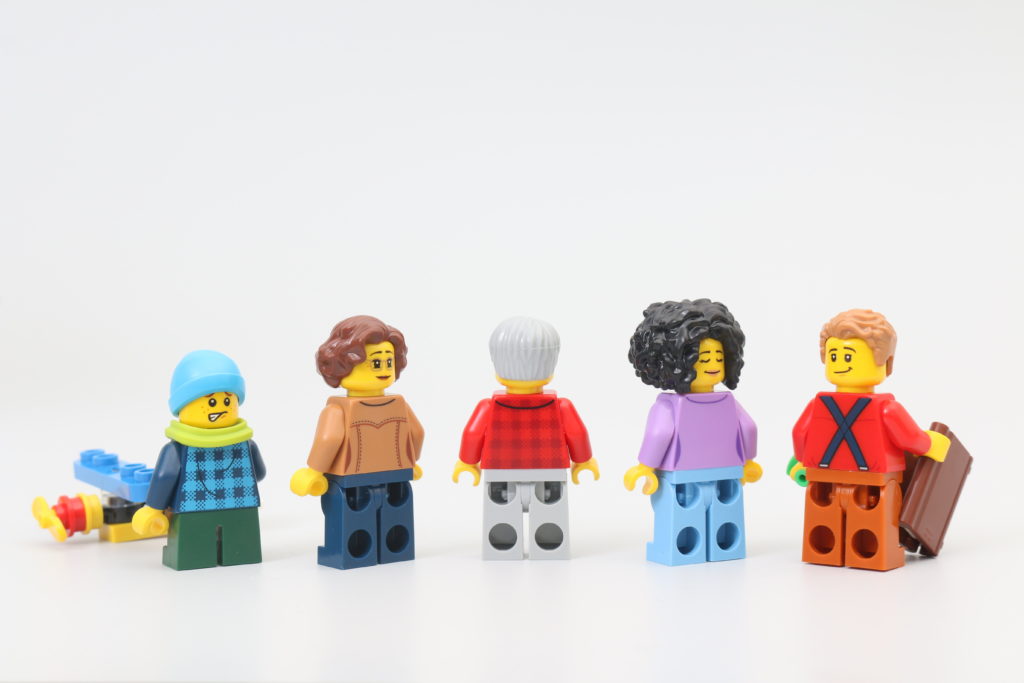 LEGO Creator Expert 10270 Bookshop review 2
