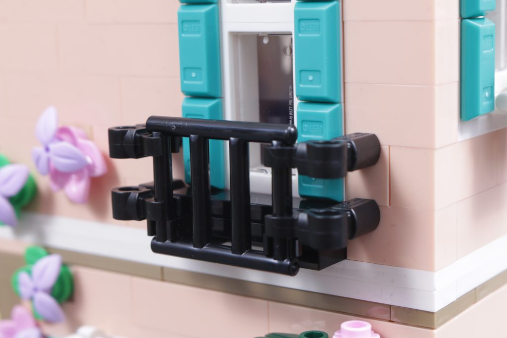 LEGO Ideas 21359 Italian Riviera review 87 1024x683